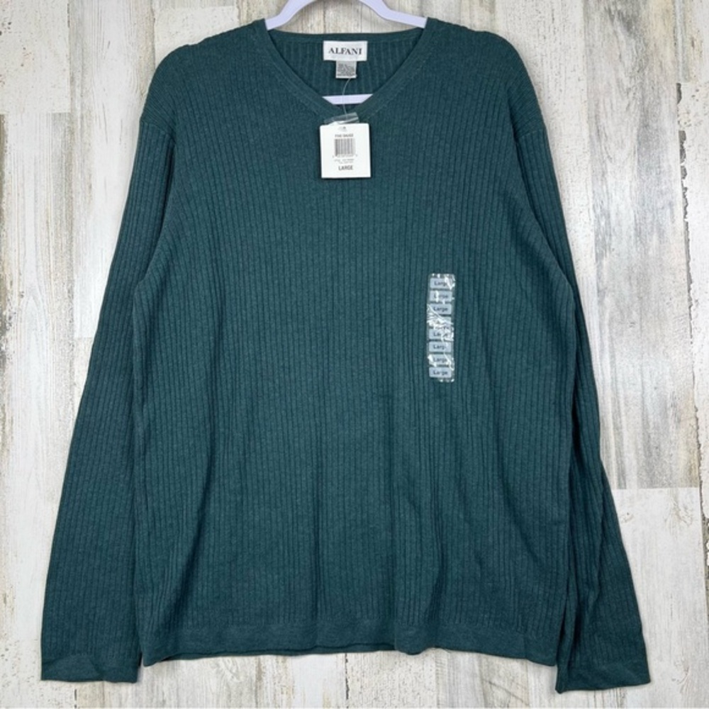 NEW‎ Alfani Men's V neck Sweater in Teal Heather
